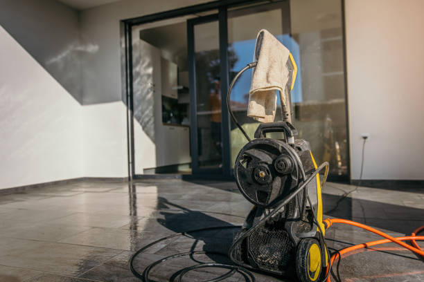 Best Soft Washing for Delicate Surfaces in Iowa Falls, IA